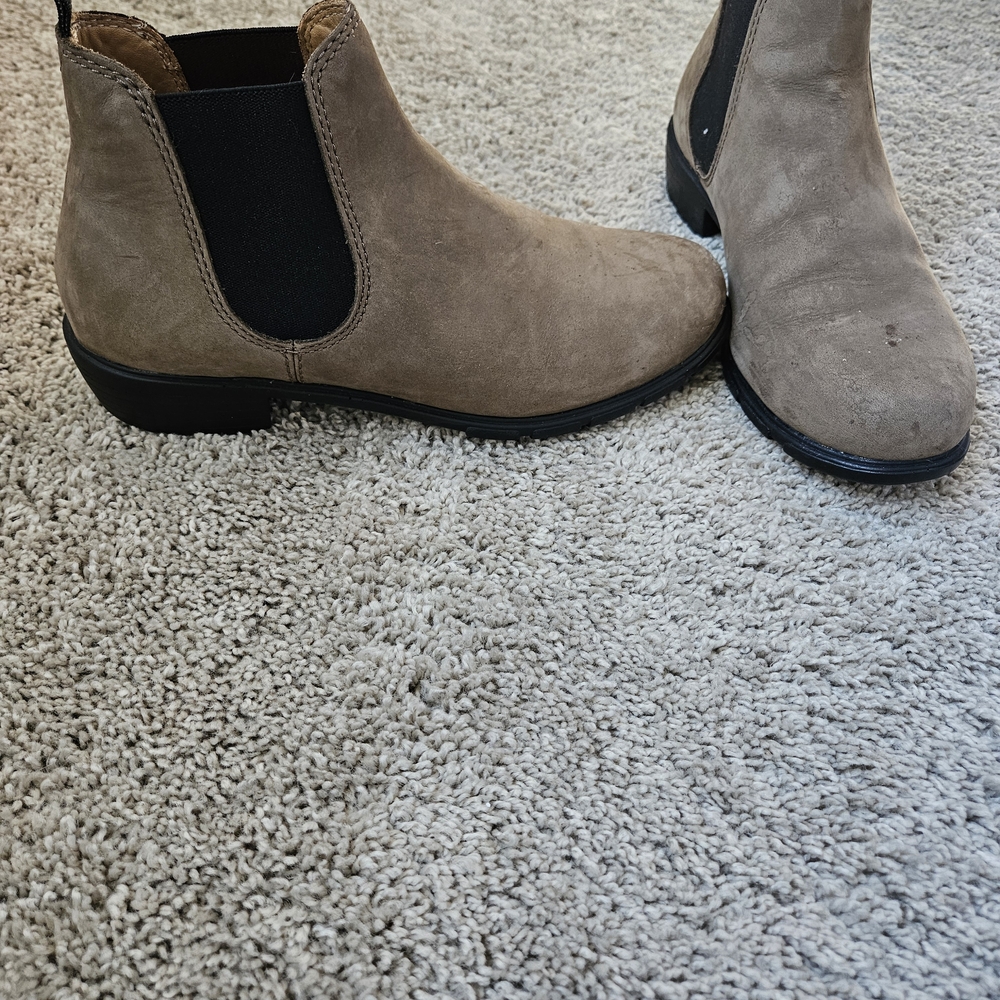 Blunstone Tan Chelsea Boots